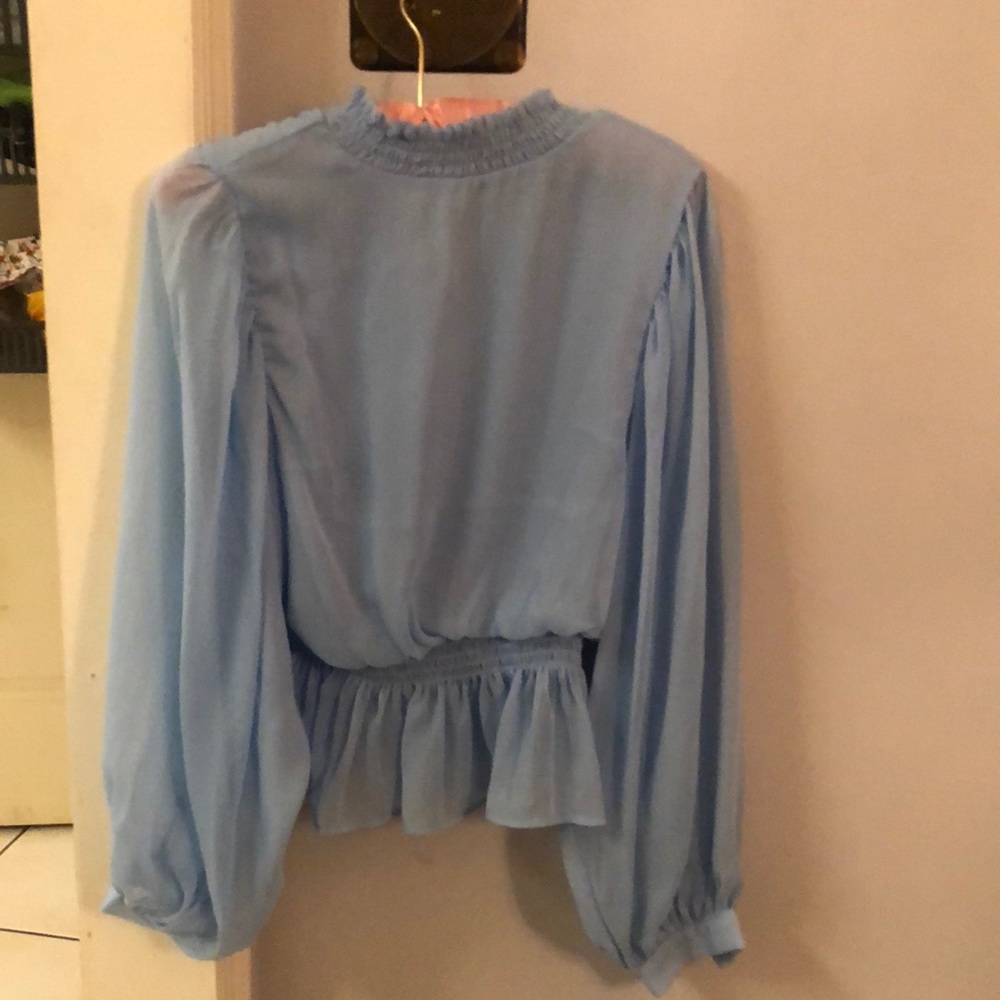 NWT TB by Paris pretty blue top, sheer sleeves, stretch waist, Small